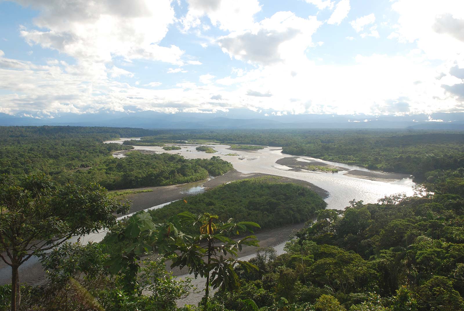 Rio Pastaza vicino a Puyo, Ecuador