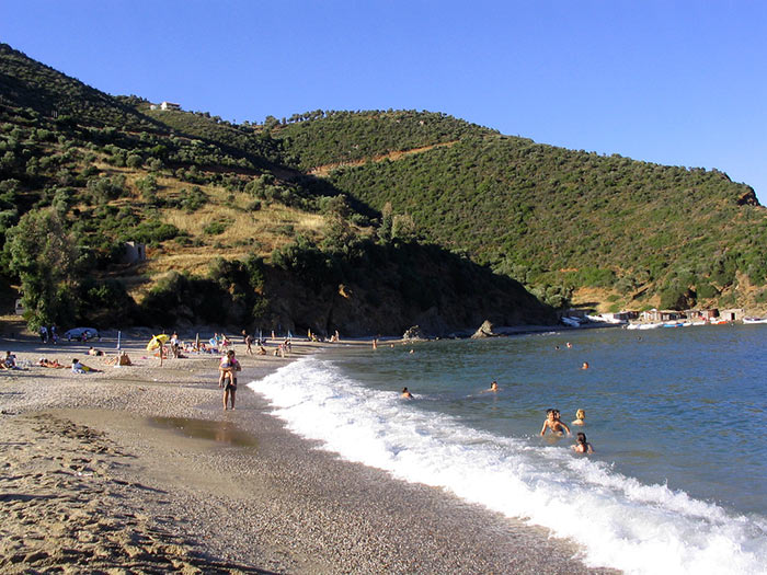 spiaggia kalamos